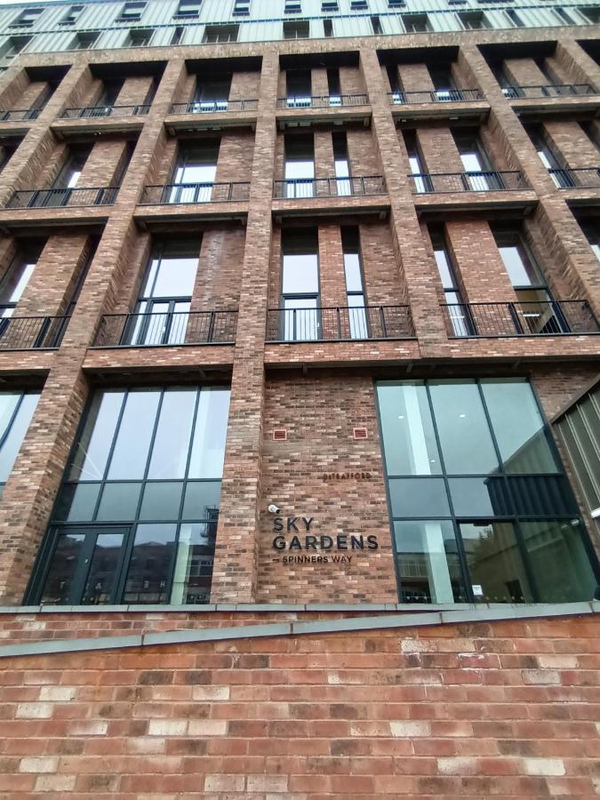 Luxury New Built Split-Level Flat With Rooftop Gardens Access Manchester Esterno foto