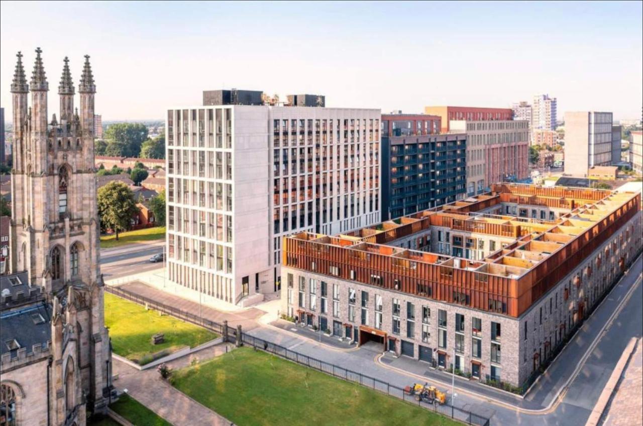 Luxury New Built Split-Level Flat With Rooftop Gardens Access Manchester Esterno foto
