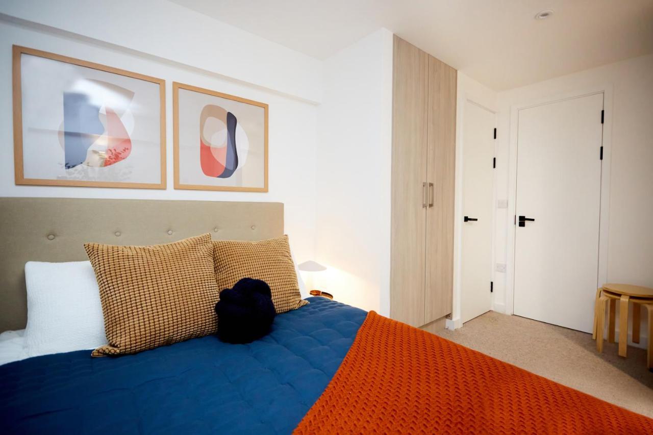 Luxury New Built Split-Level Flat With Rooftop Gardens Access Manchester Esterno foto